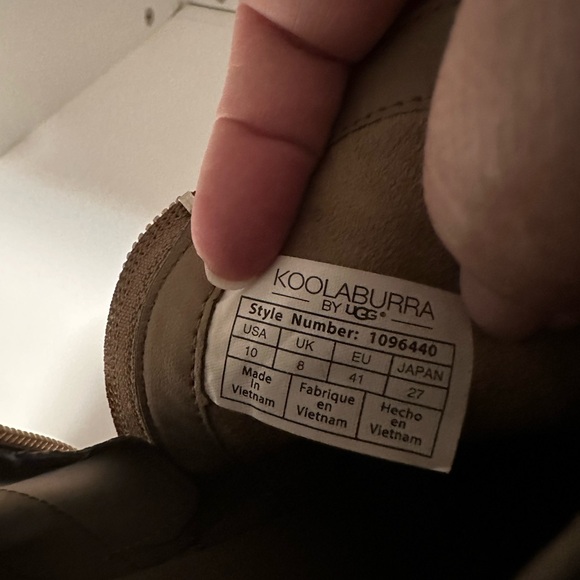 Koolaburra by UGG~Sofiya Suede Leather Side-Zip Ankle Boots Tan Size 10 - Picture 12 of 12